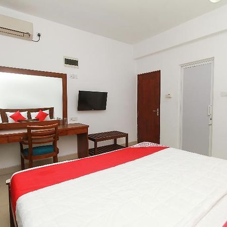 Oyo 126 Reliance Hotel Colombo Exterior foto